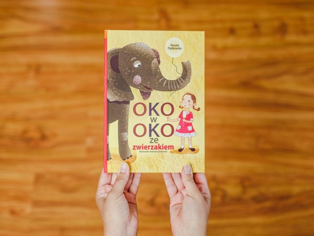 Książka pt. "Oko w oko ze zwierzakiem" jest pasjonującą lekturą dla dzieci w każdym wieku (fot. Ewelina Zielińska)