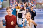 Dzieci z 16 szkół z Dąbrowy Górniczej korzystają z dystrybutorów wody (fot. mat. prasowe)