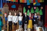 Uroczystość rozdania nagród w VI Wojewódzkim Konkursie Plastycznym uświetniły występy uczniów SP nr 1 w Czyżowicach (fot. redakcja SD)