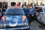 Samochody rajdowe wzbudzały niemałe zainteresowanie (fot. mat. SilesiaDzieci.pl)
