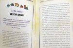 Każdy z rozdziałów zawiera opowiadanie oraz kilkustronicowe omówienie skierowane do rodzica (fot. Ewelina Zielińska/SilesiaDzieci.pl)