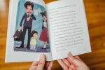 Seria "Duże litery" to teksty przygotowane z myślą o dzieciach, które chcą rozpocząć samodzielne czytanie (fot. Ewelina Zielińska)