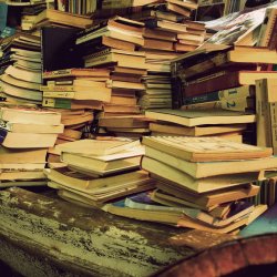Niepotrzebne i nieużywane książki możecie sprzedać lub wymienić na kiermaszu w Rybniku (fot. foter.com)