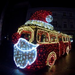 Świąteczny autobus stanął na Placu Stulecia w Sosnowcu 