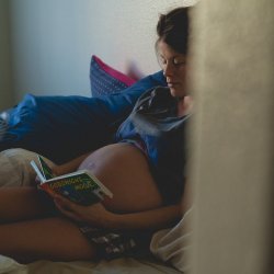 O porodzie domowym pisze położna z wieloletnim doświadczeniem (fot. pixabay)