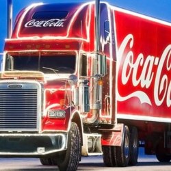 Charakterystyczna, świąteczna ciężarówka Coca-Coli przyjedzie na Śląsk (fot. mat. prasowe)