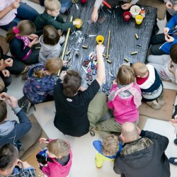 Dzieci zbudują śląskiego kolosa (fot. S. Szeląg)