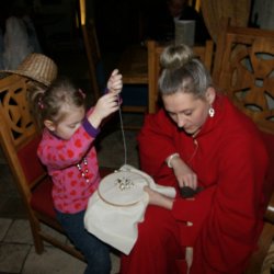 W Warowni Pszczyńskich Rycerzy dzieci mogą poznać średniowieczne zwyczaje i rozrywki (fot. mat. organizatora)