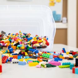Temat "Wyzwania Lego" będzie Halloween i jesieni (fot. mat. pexels)