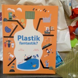 „Plastik fantastik?” to świetny sposób, by uczulić najmłodszych na sprawy środowiska i zmienić rodzinne przyzwyczajenia (fot. Ewelina Zielińska/SilesiaDzieci.pl)