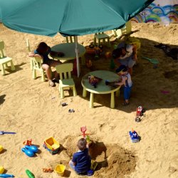 Na chorzowskiej plaży czekać będzie na dzieci wiele atrakcji (fot. mat. prasowe)