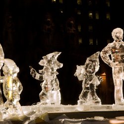 Warsztaty tworzenia rzeźb lodowych odbędą się 18 grudnia na Placu Baczyńskiego w Tychach (fot. foter.com)