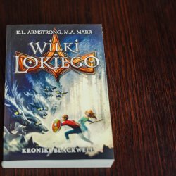 "Wilki Lokiego" to pierwszy tom młodzieżowej serii "Kroniki Blackwell" od wydawnictwa Wilga (fot. Ewelina Zielińska)
