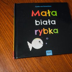 "Mała biała rybka" to książka dla najmłodszych od wydawnictwa Mamania (fot. Ewelina Zielińska)