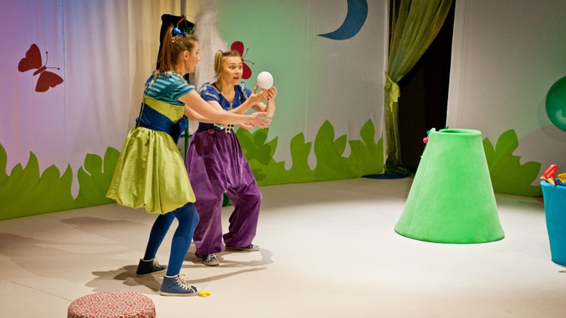 "Bajka-Zjajka" to przedstawienie skierowane do najmłodszych (nawet półrocznych) widzów (fot. mat. organizatora)