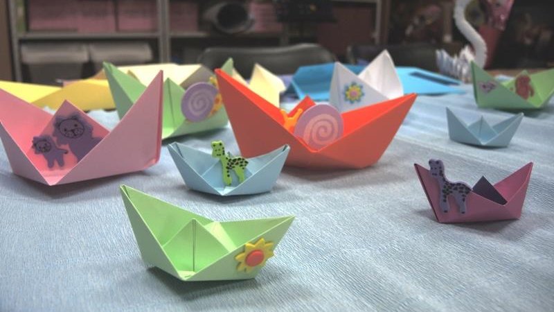 Na warsztatch w Miejskim Domu Kultury dzieci stworzą papierowe cuda ucząc się origami (fot. mat. FB MDK Bogucice-Zawodzie)