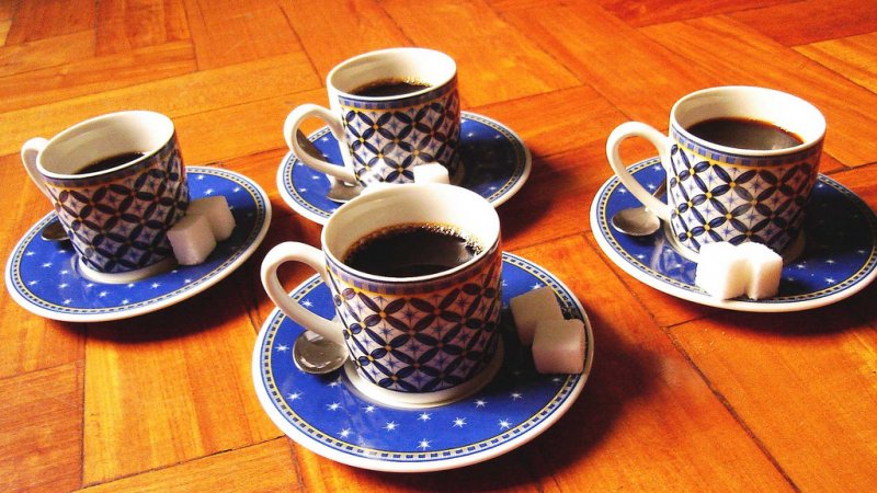 Klub Mamuśki to spotkania przy kawie, które pozwolą Wam spojrzeć na macierzyństwo z innej strony (fot. foter. com)