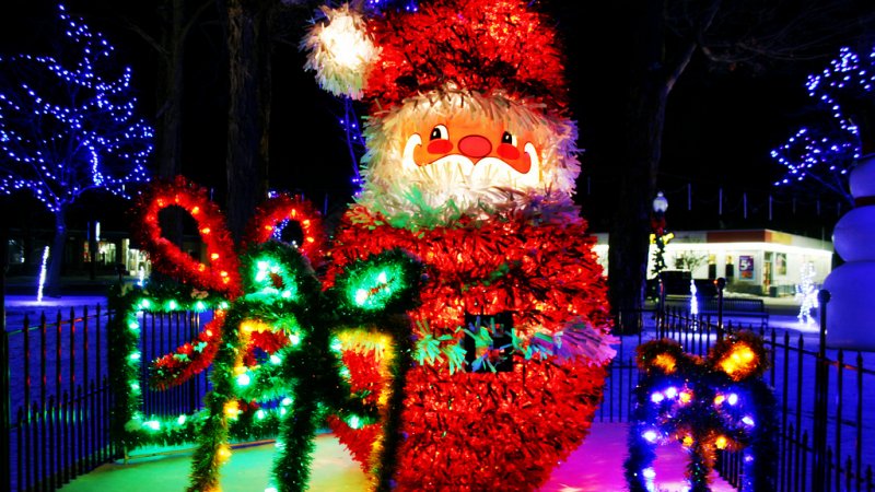 Skąd Święty Mikołaj bierze prezenty dowiedzą się widzowie Teatru Gry i Ludzie (fot. foter.com)
