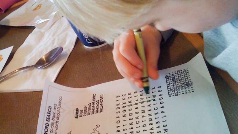 Dzieci rozwiązując zagadki umieszczone na stronie internetowej mogą wygrać atrakcyjne nagrody (fot. foter.com)