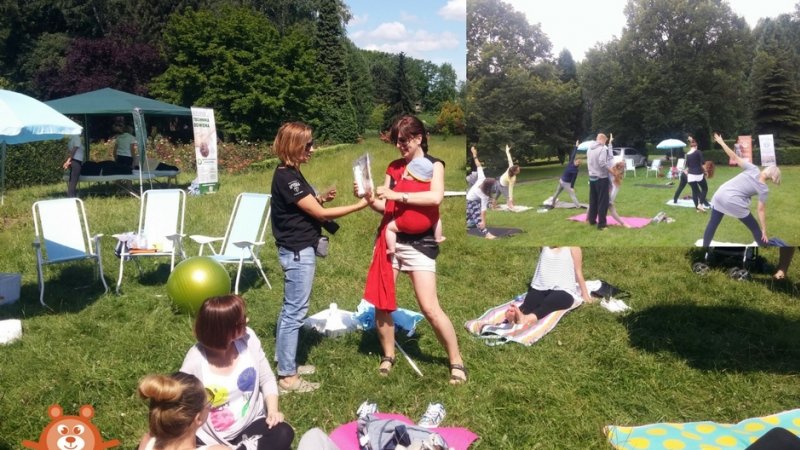 "Rodzice na trawie" to plenerowe spotkania organizowane przez "Misia Kuleczkę" (fot. mat. organizatora)