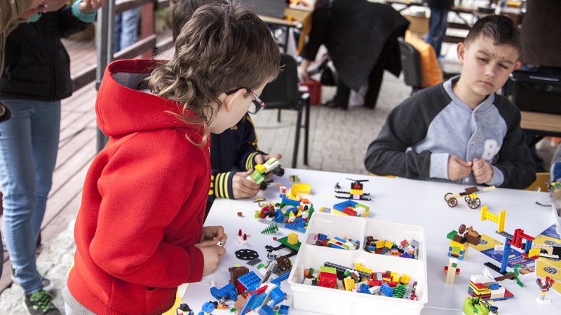 Na zabawę klockami Lego Education zaprosiło Centrum Edukido (fot. Katarzyna Szawińska)