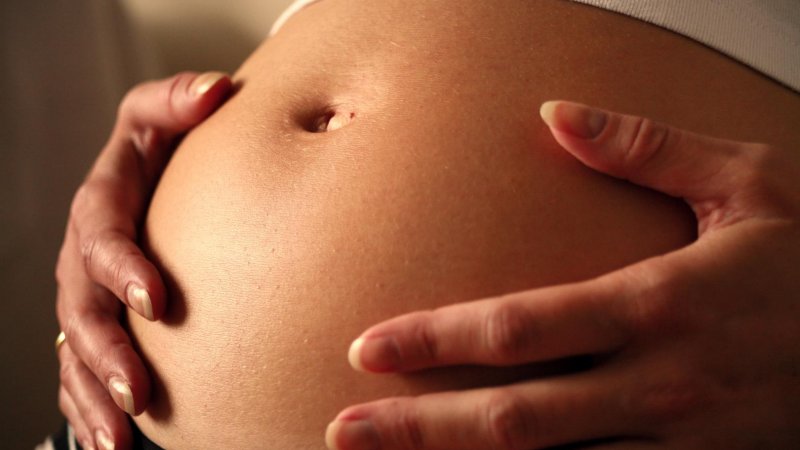 Nowa karta ciąży ma zmniejszyć współczynnik umieralności noworodków i pomóc w prowadzeniu ciąż zagrożonych (fot. sxc.hu) 