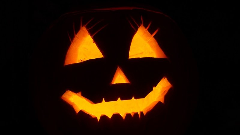 Na warsztatach dzieci stworzą dyniowe potwory oraz przebrania halloweenowe (fot. pixabay)