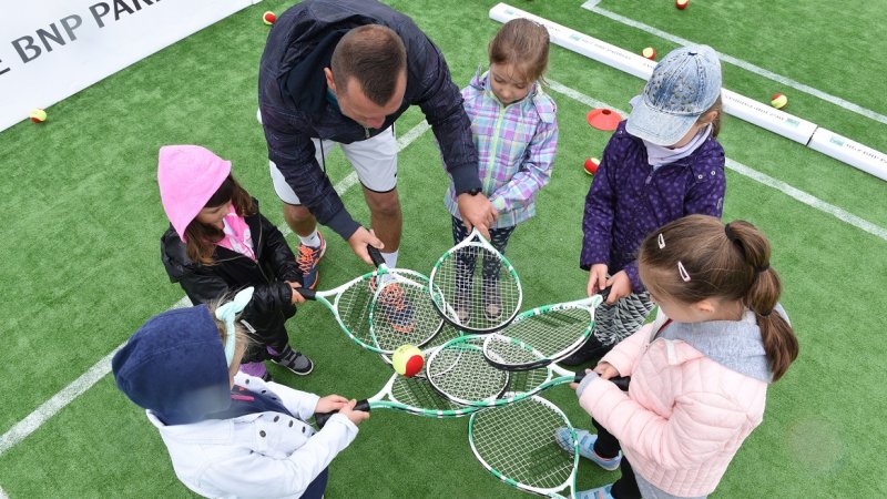 "Dzieciaki do rakiet" to ogólnopolska akcja promująca tenis (fot. mat. prasowe)