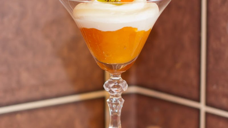 Chłodna galeretka marchewkowa jest idealnym deserem w upalne dni (fot. Sylwia Kościelny) 