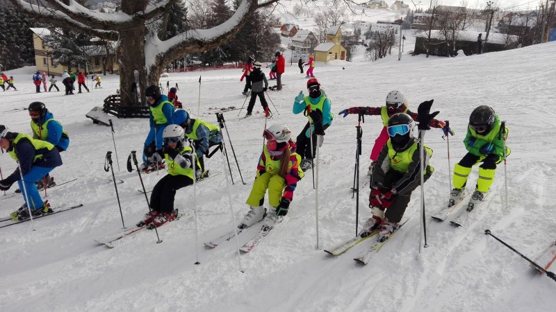 W Sport Dolinie działa szkółka narciarsko-snowboardowa „RUSZ TYŁEK”, w które szkolić mogą się dzieci, młodzież i rodzice (fot. mat. organizatora)