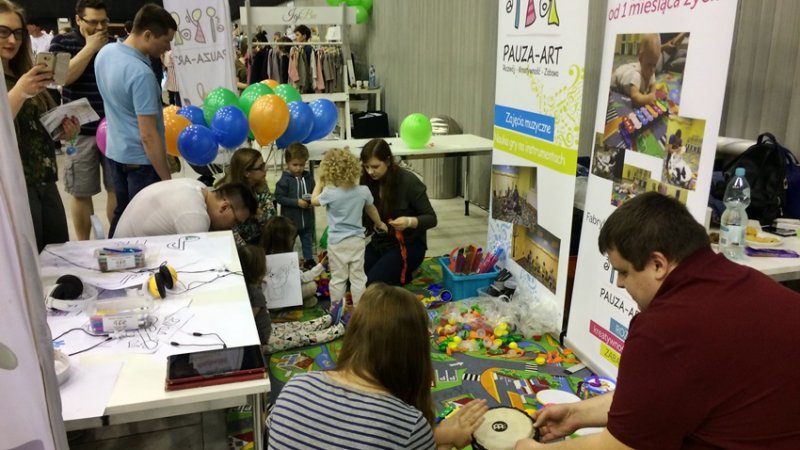 Portal SilesiaDzieci.pl przyłączył się do organizacji 6. edycji SILESIA BAZAAR Kids, dzięki czemu targi wzbogaciły się o dodatkowe atrakcje dla całych rodzin (fot. SilesiaDzieci.pl)