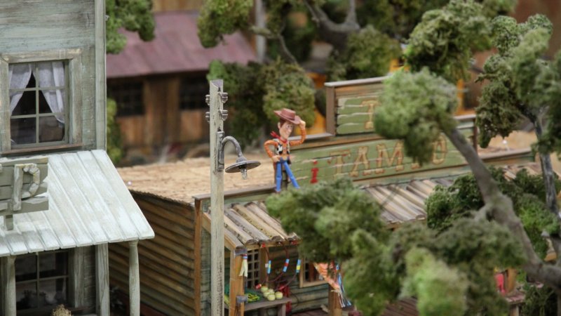 W Kolejkowie ukrył się również Chudy z Toy Story (fot. mat. Kolejkowo Gliwice)
