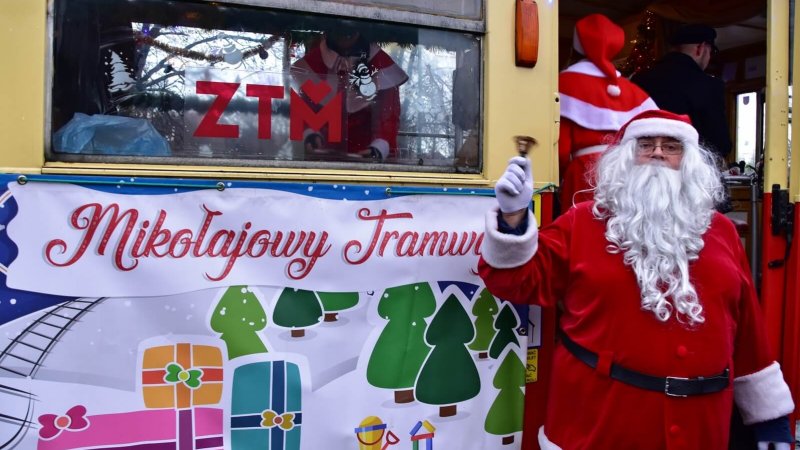 Mikołajowe tramwaje będą zatrzymywać się na wybranych przystankach (fot. mat. Tramwaje Śląskie S.A.)