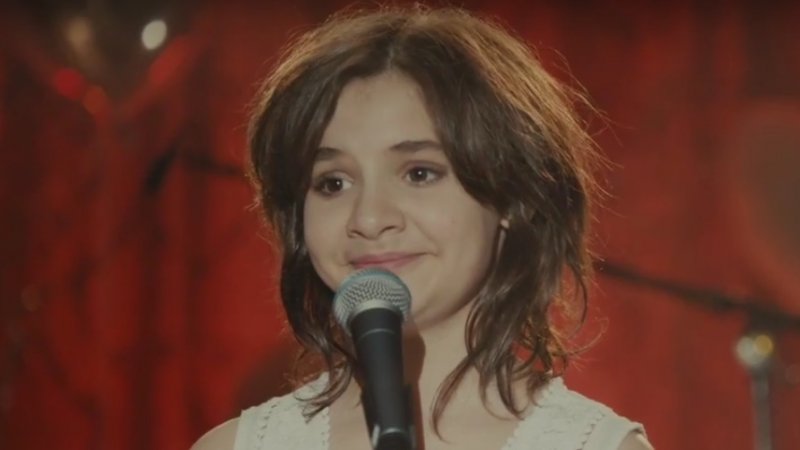 Bohaterką filmu jest Aurora - 13-latka, której pasją jest muzyka (fot. kadr zwiastun filmu "Miss Imposible"/YouTube)