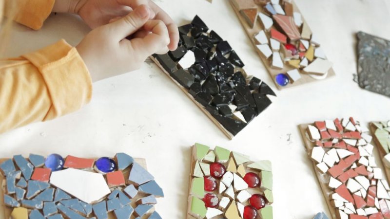 Na warsztatch w Muzeum Górnośląskim dzieci będą miały okazję stworzyć prawdziwe mozaiki (fot. mat. MGB)