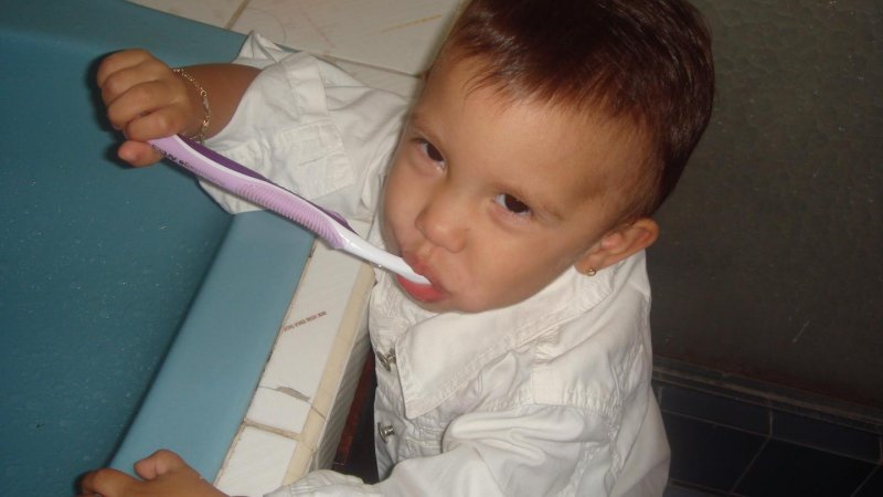 Dzieci w polskich przedszkolach rzadko myją zęby, bo nie mogą (fot. sxc.hu)
