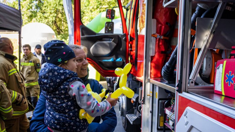 Dzieci będą mogły zobaczyć m.in. jak wygląda wóz strażacki (fot. mat. prasowe UM Katowice)