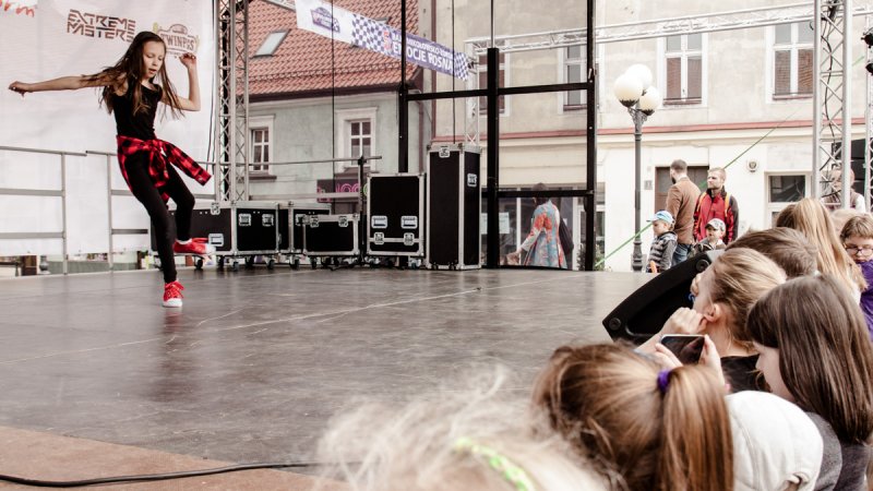 Na pokazy i warsztaty taneczne zaprosiły dzieciaki z Tito Dance Studio (fot. Kasper Szwaja)