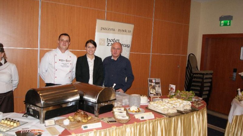 Prezentacja jednej z restauracji podczas inauguracji Szlaku Kulinarnego "Śląskie Smaki" 23 października 2012 r.