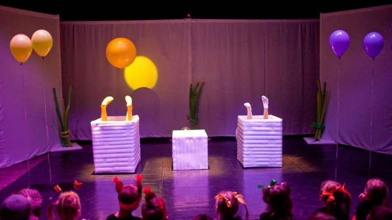 "Baballoon" to spektakl dla dzieci w wieku 1-5 lat przygotowany przez Teatr Peti (fot. Anna Kołodziejska)