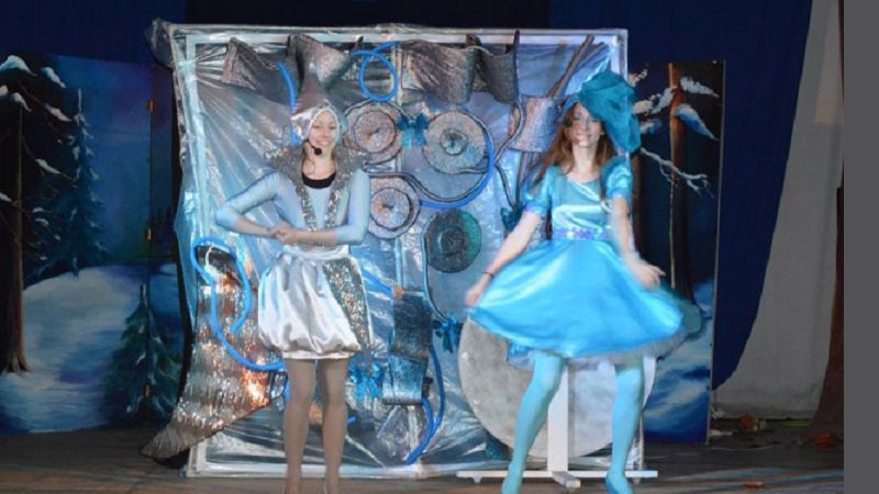 "Fabryka Śniegu" to spektakl, który zobaczycie w SCK Bytków 7 lutego (fot. Teatr Trip)