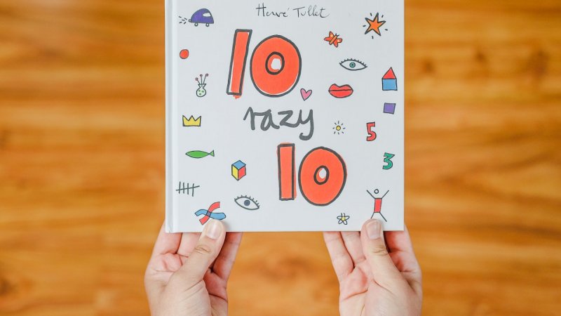"10 razy 10" to kolejna ciekawa książka autorstwa Herve'a Tulleta (fot. Ewelina Zielińska)
