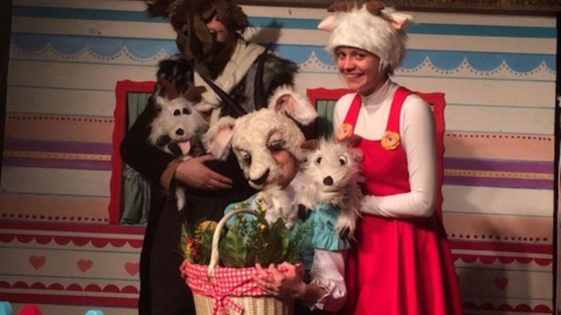 Spektakl pt. „Wilk, koza i koźlęta”, na podstawie baśni braci Grimm, zostanie wystawiony na deskach Teatru Żelaznego (fot. mat. organizatora)