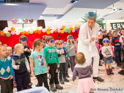 Niedzielne bajeczki to bezpłatne przedstawienia dla dzieci w CH Sarni Stok (fot. Renata Osińska)
