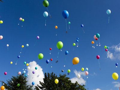 Balony, malowanie buziek i wesołe zabawy czekają na dzieci w CH Stara Kablownia (fot. foter.com)