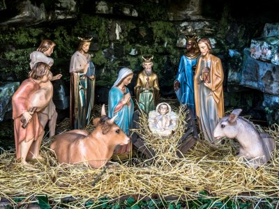 Szopka, opłatek, sianko, kolędy - o pochodzeniu świątecznych zwyczajów dowiecie sie na wystawie w Zamku Sieleckim (fot. foter.com)