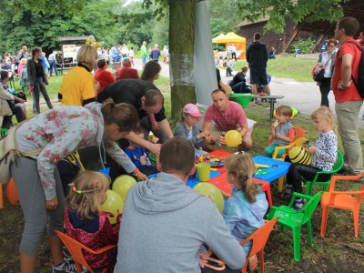 "Dziecięce zabawy na wiejskim podwórku" to impreza, która odbędzie się 11 czerwca w chorzowskim skansenie (fot. FB Górnośląski Park Etnograficzny)