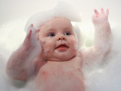Jakich kosmetyków używać do pielęgnacji skóry dzieci i niemowląt podpowiada kosmetolog Ewa Szmaj (fot. foter.com)