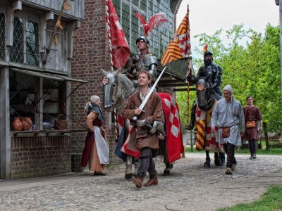 Dzięki grze terenowej poznacie życie średniowiecznych rycerzy (fot. foter.com)