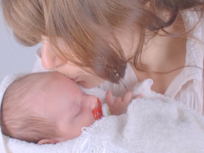 O zaburzeniach emocjonalnych po porodzie pisze położna Danuta Przybyłko (fot. foter.com)
